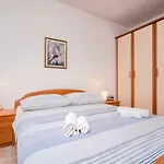 Apartman Mirjana - Ev Friendly *