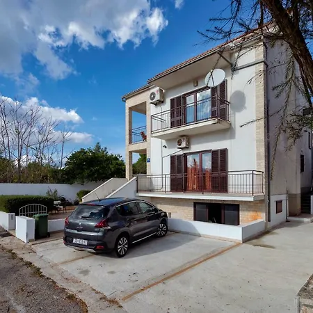 Апартаменты Mirjana - Ev Friendly Стари Град