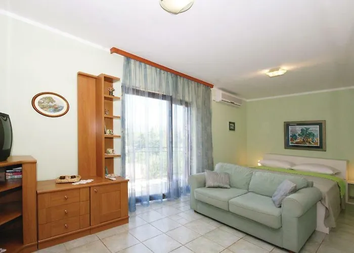 Апартаменты Mirjana - Ev Friendly