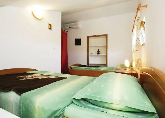 Mirjana - Ev Friendly Стари Град